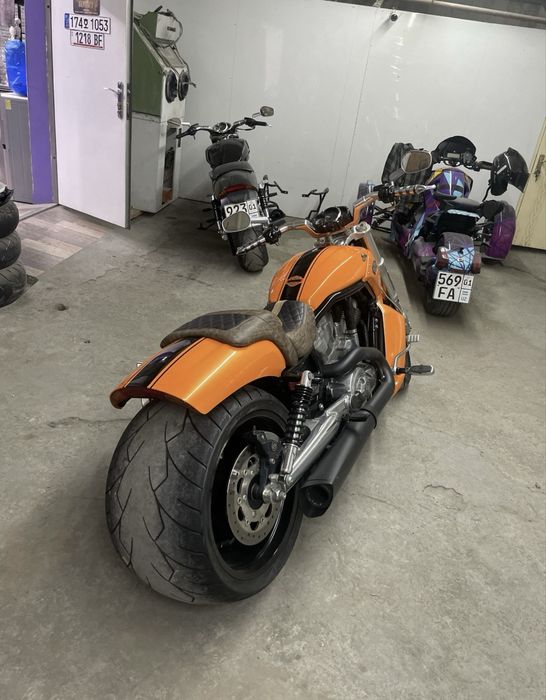 Срочно Harley Davidson V-Rod