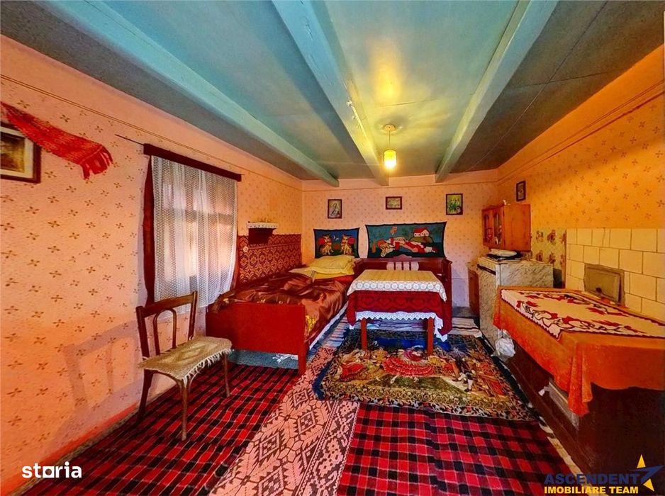 4.300 mp teren, pomicultura +casa traditionala, anexe, Craiesti, Mures