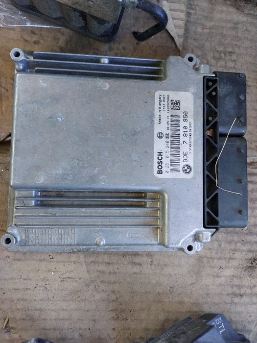 DDE/компютър двигател Е90 е92 318i 320i bmw бмв 129кс 150кс n46