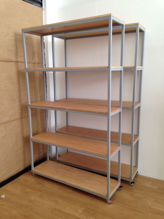 Rafturi metalice cu material gros