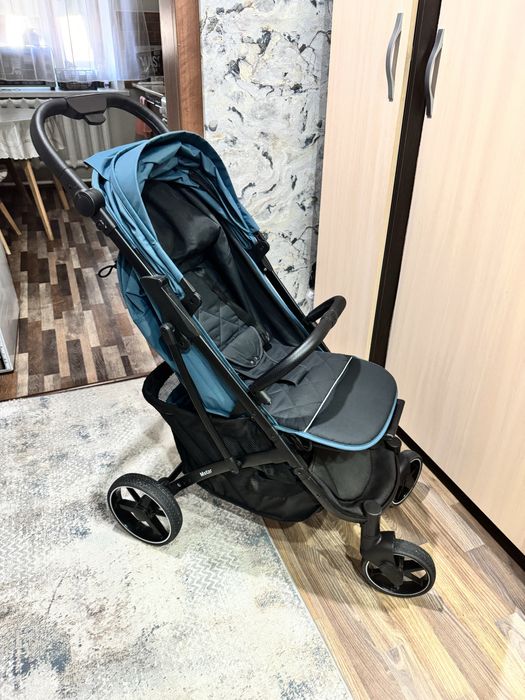 Продам детскую коляску