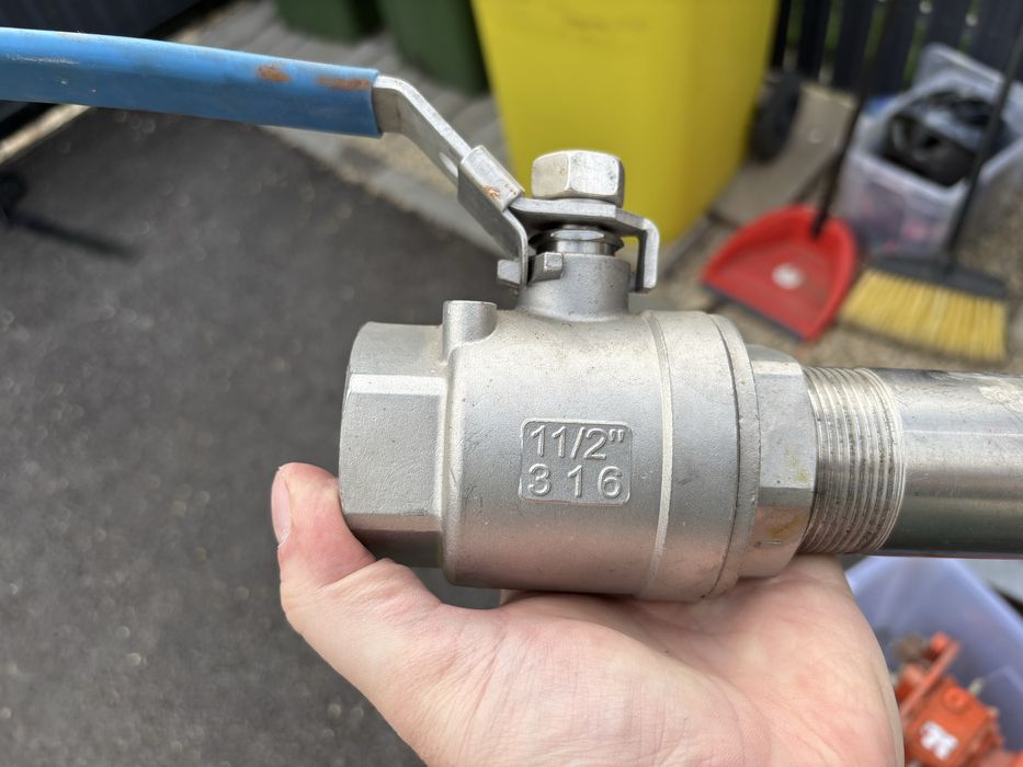 Robinet cu bilă inox 316 – 1 1/2” cu filet și țeavă cotată inox