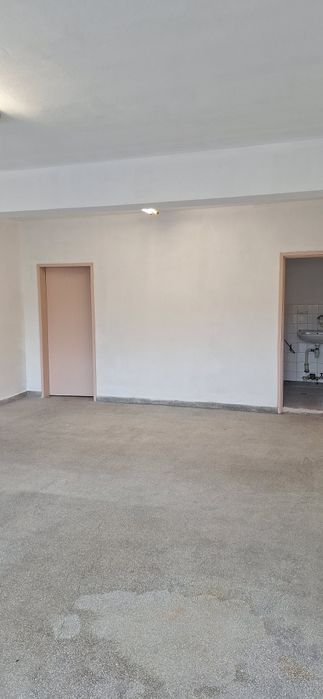 Търговско помещение, гр. Велико Търново, близо до парк Дружба