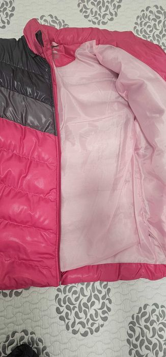Розово зимно яке