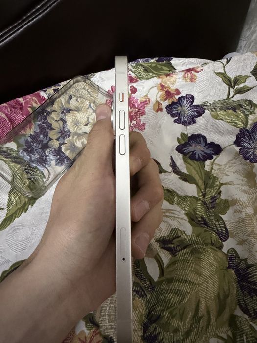 Iphone 14 plus в белом цвете