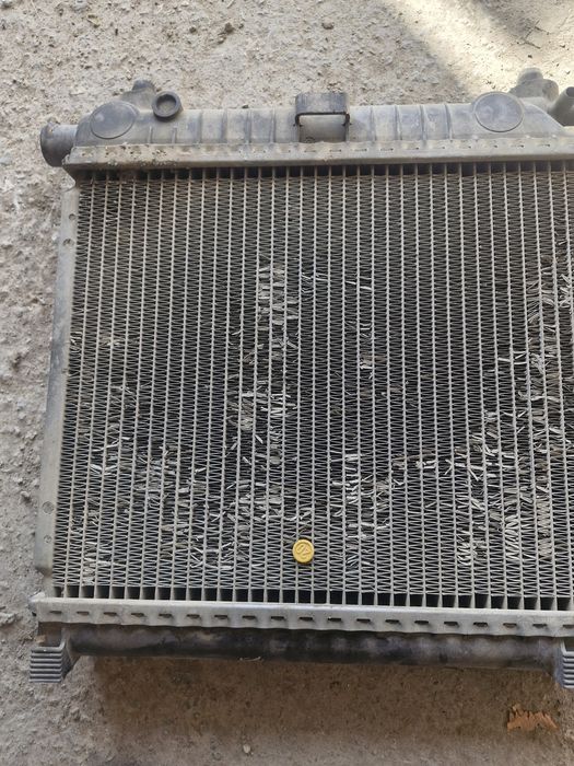 Радиатор от мерседес 124