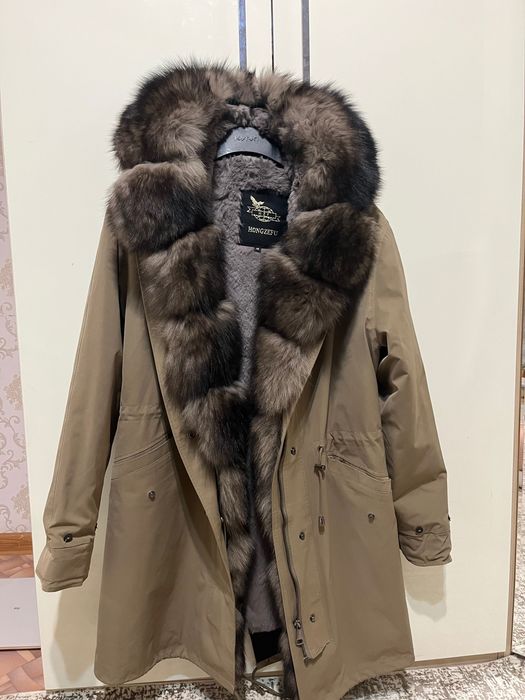 Продам парку совсем новую