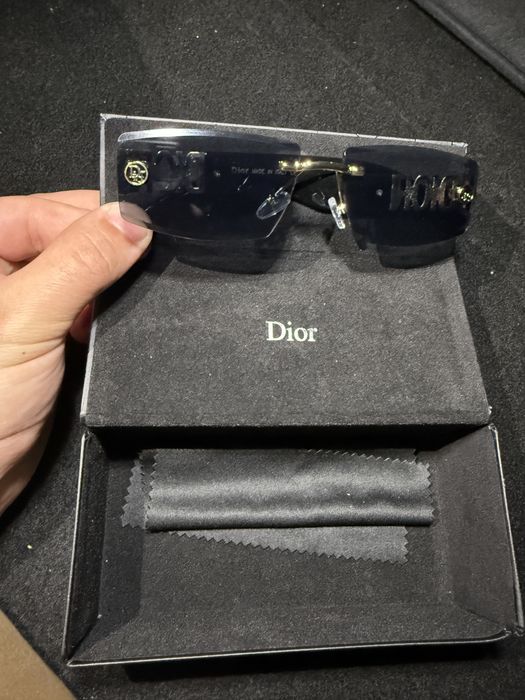 Vând ochelari Dior