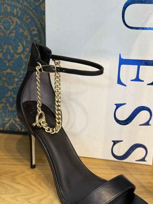 Дамски сандали на ток GUESS BLACK 39 и 41