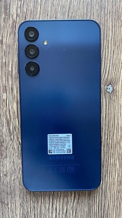 Продам новый Samsung A25