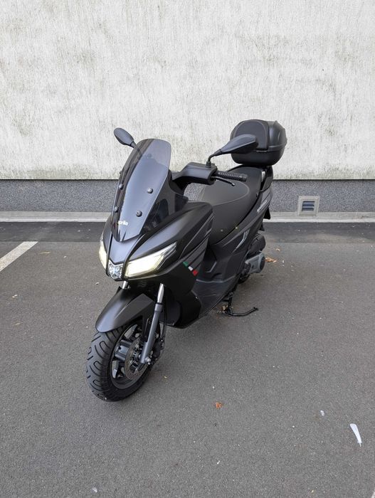 Scuter Aprilia SXR50