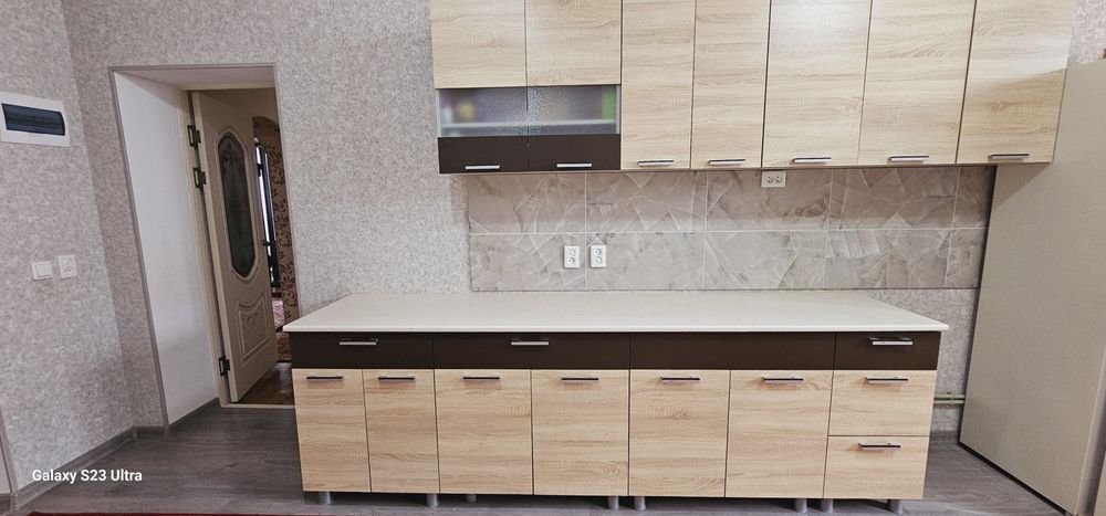 Продам кухонную гарнитуру