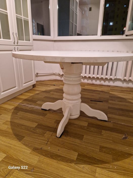 Стол круглый кухонный