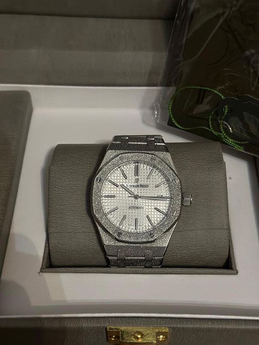 Vând  ceas Audemars Piguet Oak Frosted nou