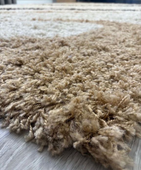 Продам хороший Ковер