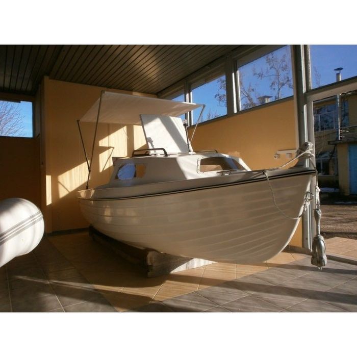 Моторна лодка с кабина Мечта-440М, рибарска лодка, разходка и