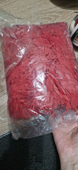 Коробка для подарка 25*22*10 и наполнитель