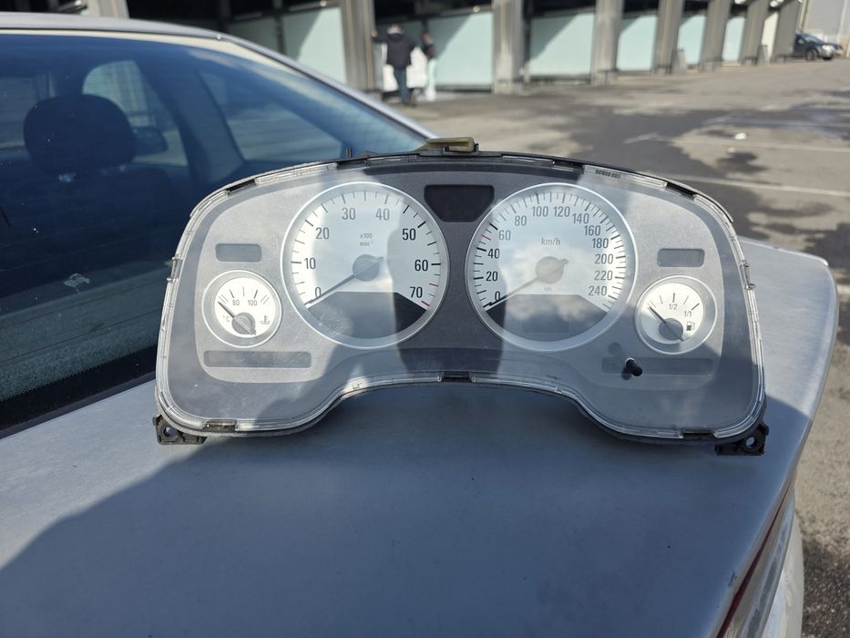 Табло за Opel Astra g (bertone)