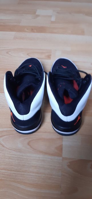 Adidași Jordan pentru băieți, mărimea 41