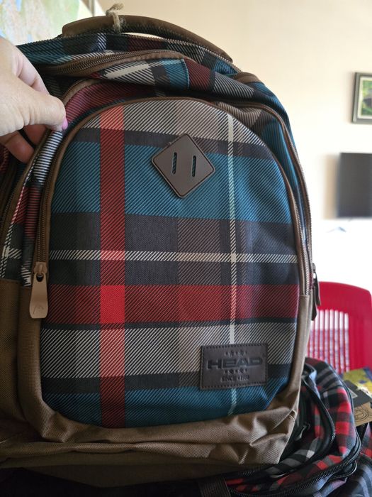 Продавам две нови раници