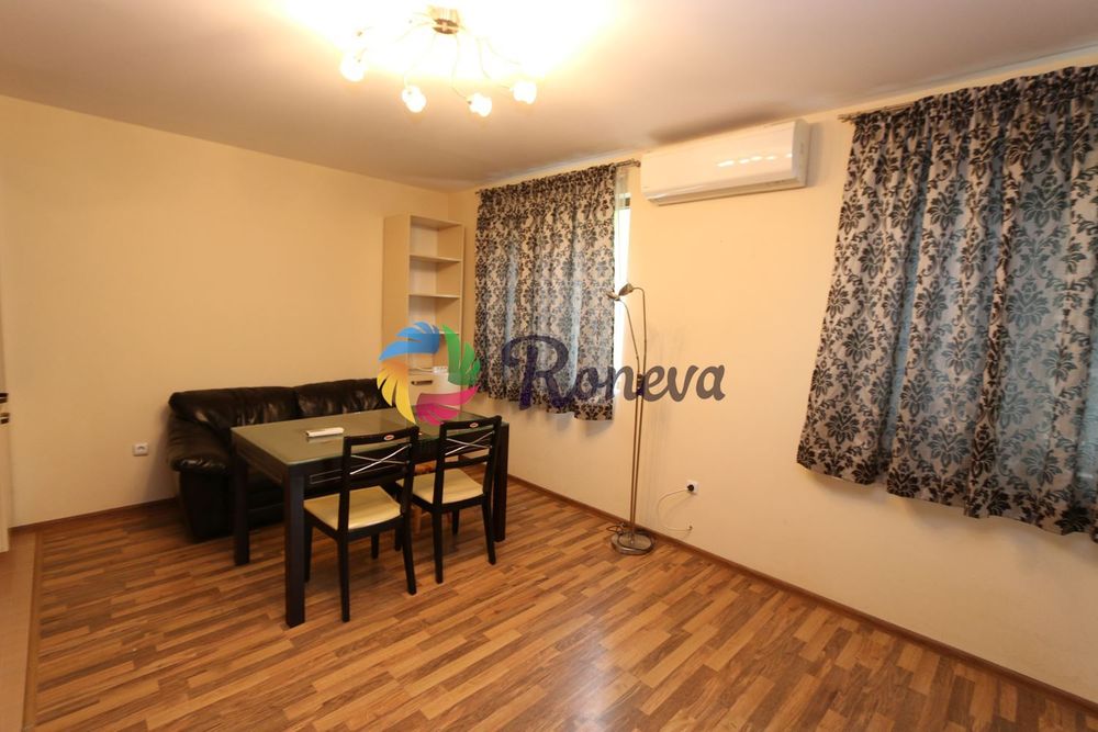 Дава се под наем Двустаен апартамент в Варна, Център - 70 кв.м за 612 € - Снимка #1