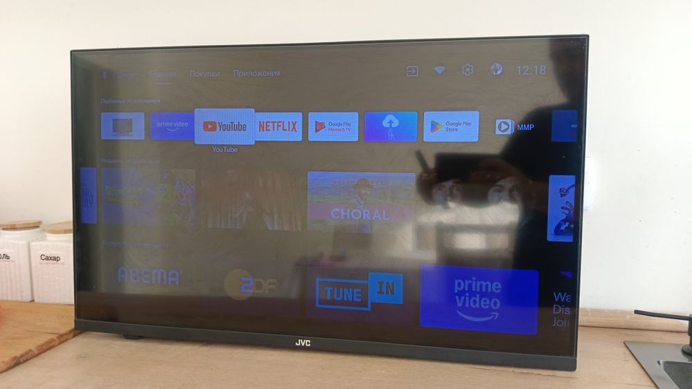 Телевизор JVC 32 дюймов, с андроид TV