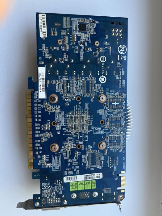 Продам видеокарту Gtx550Ti