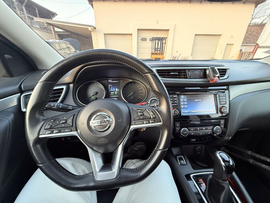 Nissan Qashqai 2019 Tekna automat