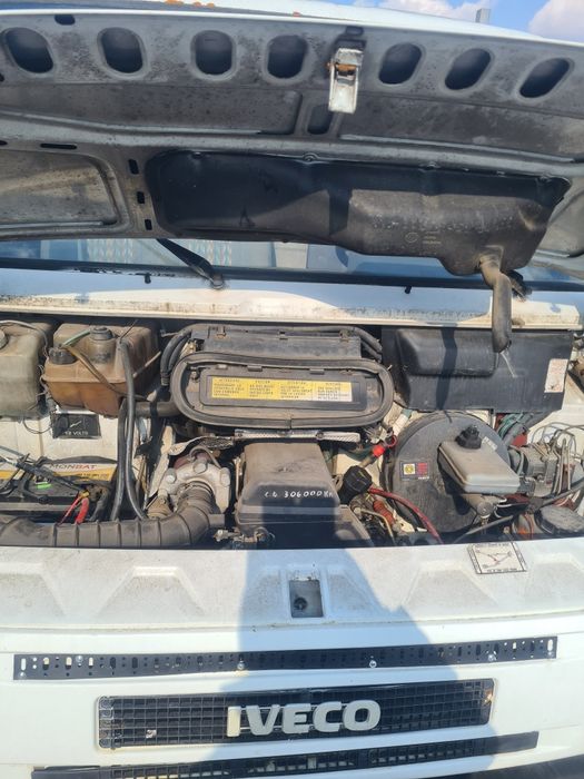 Vand Iveco basculabil 3 parti 35E10