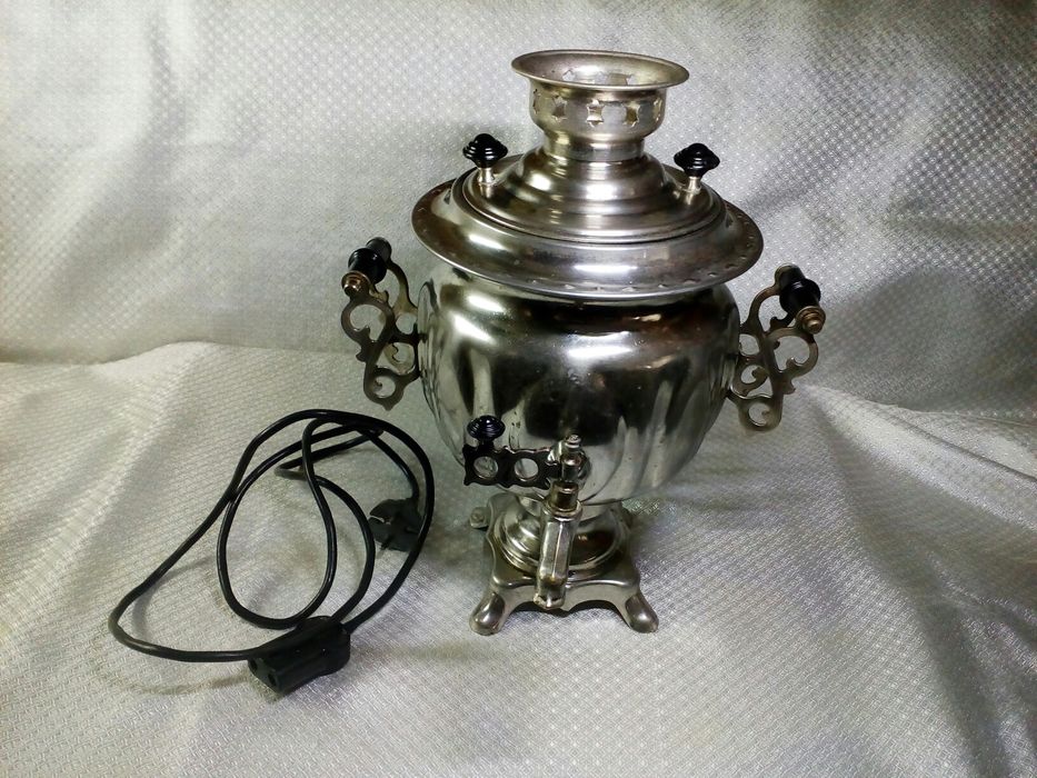 Самовары электрические трёх литровые