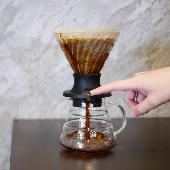 Hario V60 Switch — дрипер immersion + pour-over, стъкло, 02 (включва 40 филтъра)