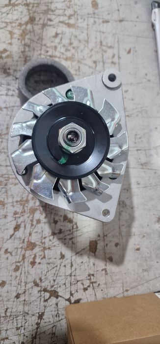 Alternator tractor Lamborghini same massey ferguson pe 12 v preț 650 l