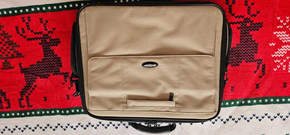 Vand Geanta Laptop 15 inch