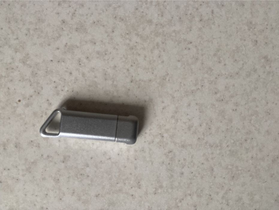 Флешка Ieica 1 Gb сатылады