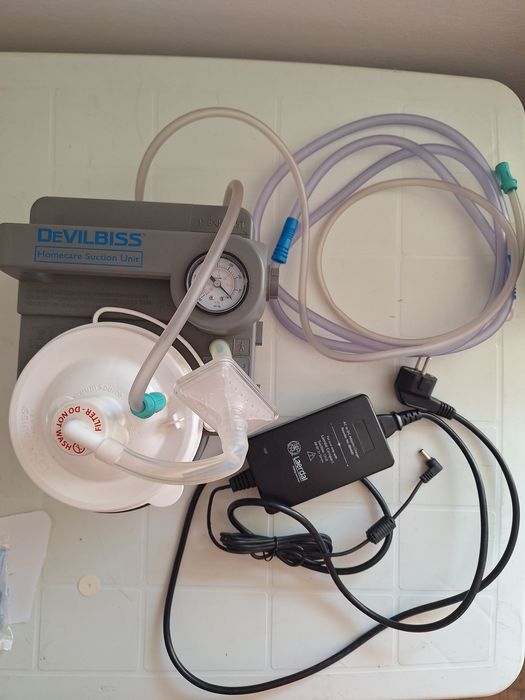 Aspirator DeVilbiss portabil cu filtru intern