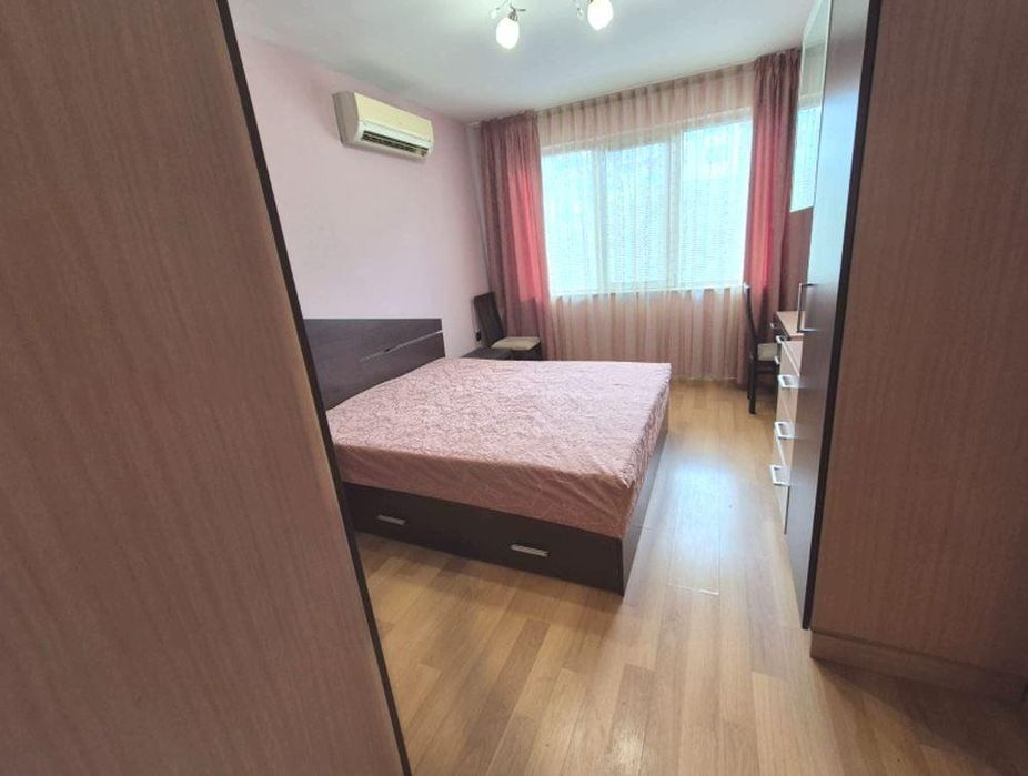 Дава се под наем Тристаен апартамент в Варна, Цветен квартал - 95 кв.м за 650 € - Снимка #3