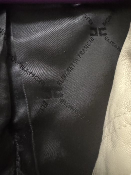 Продам куртку Elisabetta Franchi оригинал кожа