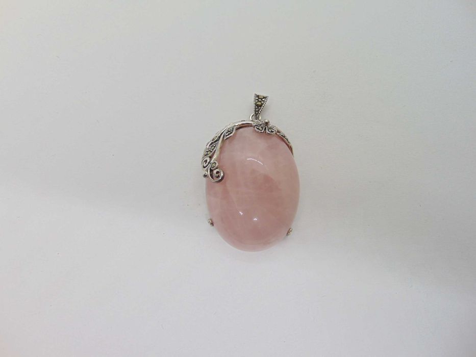 Pandantiv din argint si quartz roz mare cu marcasite