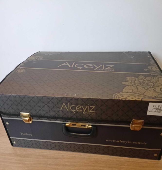 Луксозен турски спален комплект, нов