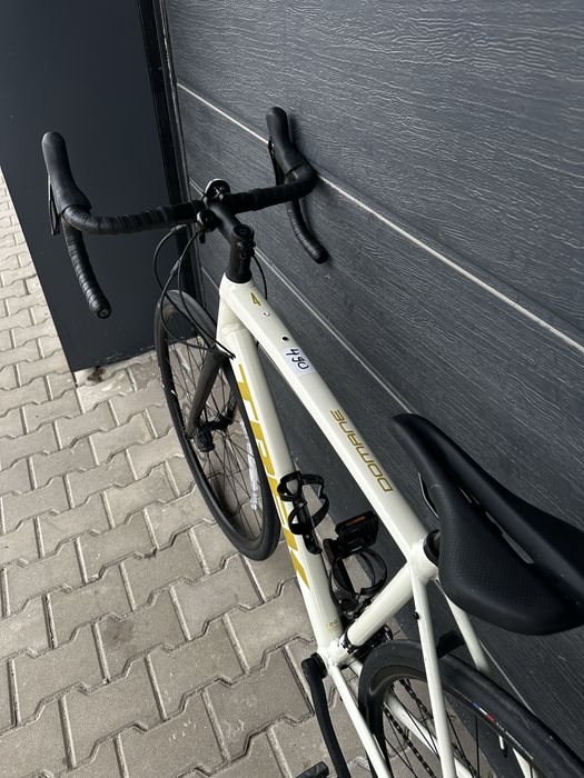 Шосеен велосипед Trek Domane AL 4 - 56см 2x10 Tiagra