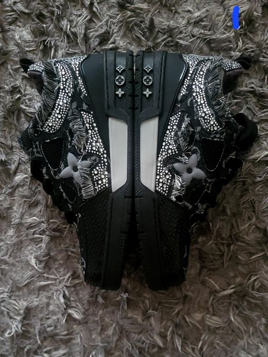 Lv Skate cu diamante