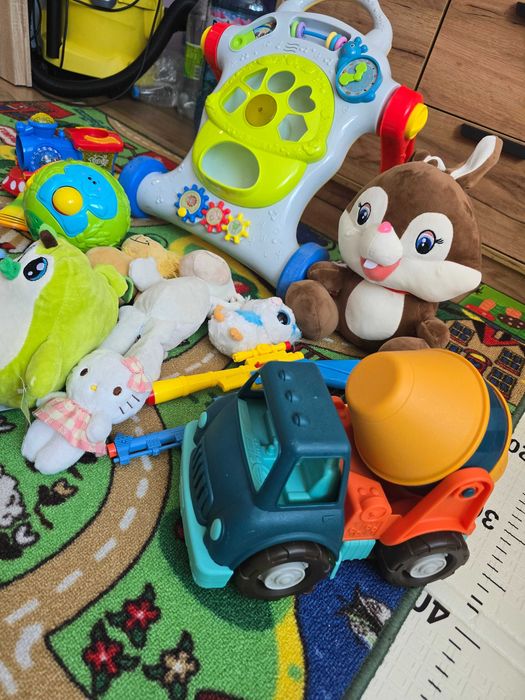 Продавам детски играчки
