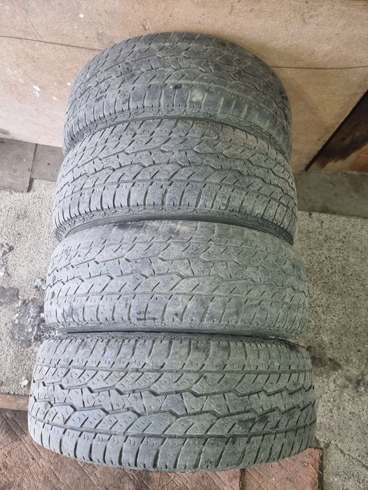 Продам резину 225/60 R17