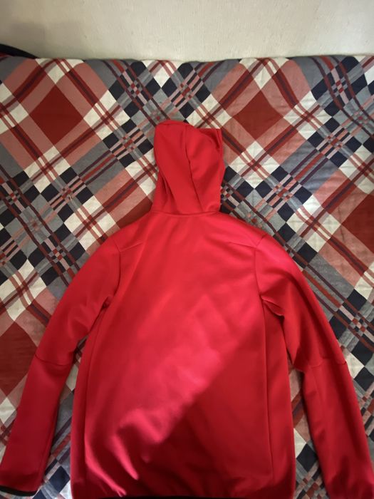 Красная зип худи tech fleece