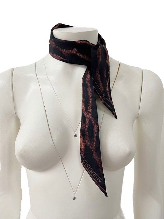 Шал GIVENCHY 100%коприна кафяв animal print чокер фишу лента за глава