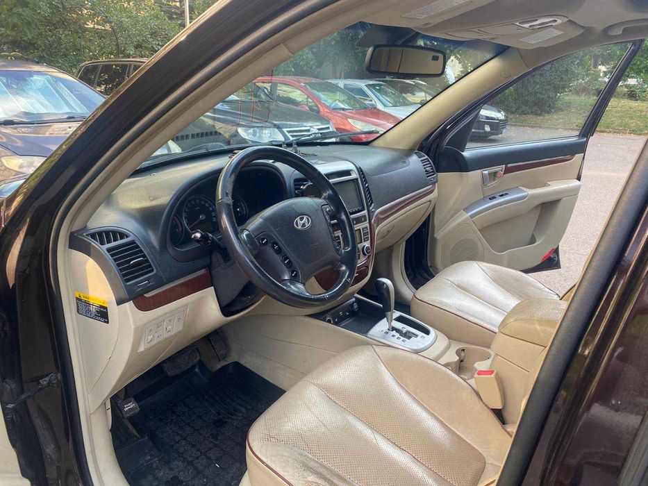Джип Hyundai Santa Fe
