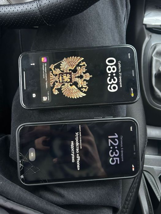 Продам два айфона 128 гб