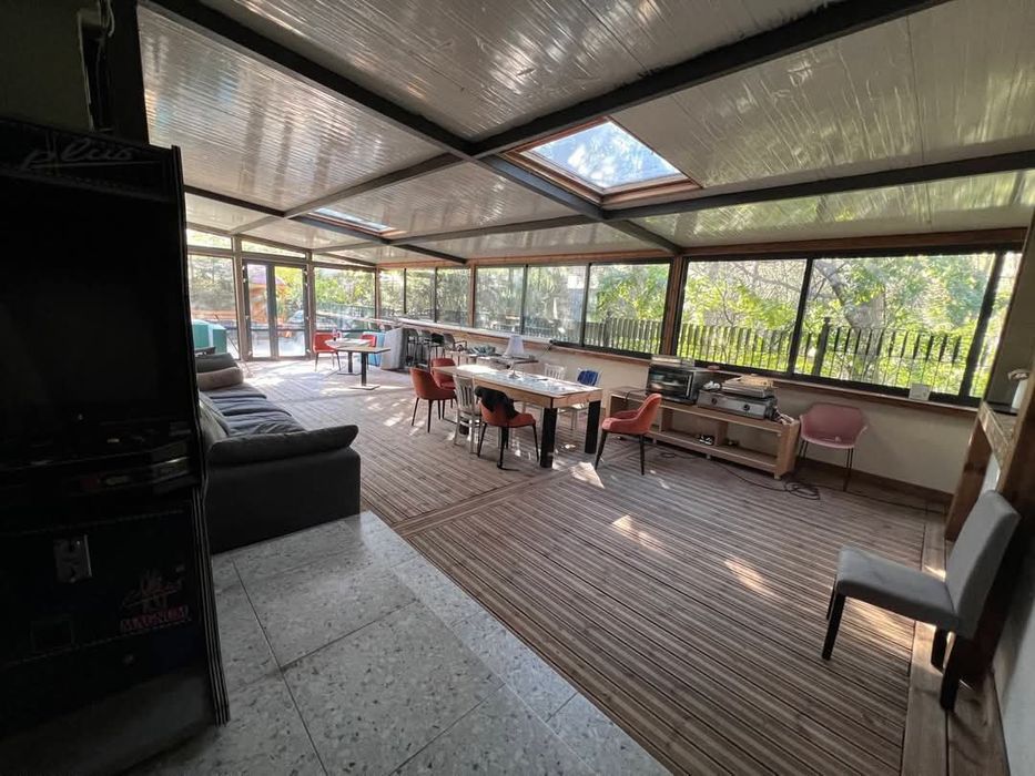 Продава се Хотел в к.к. Св.Св. Константин и Елена - 600 кв.м за 2500 €/кв.м - Снимка #8