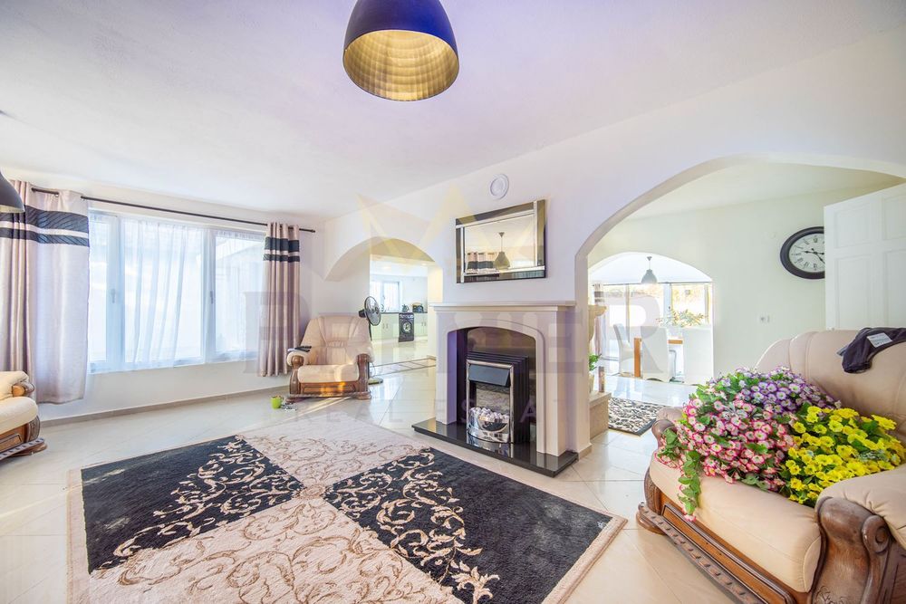 Продава се Къща в с. Климентово, Област Варна - 280 кв.м за 2108 €/кв.м - Снимка #6