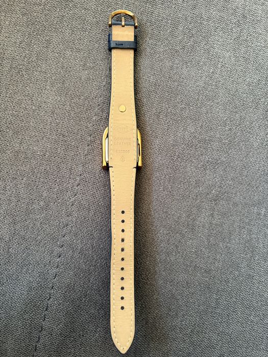 Елегантен дамски часовник FOSSIL - стил и класа за всеки ден